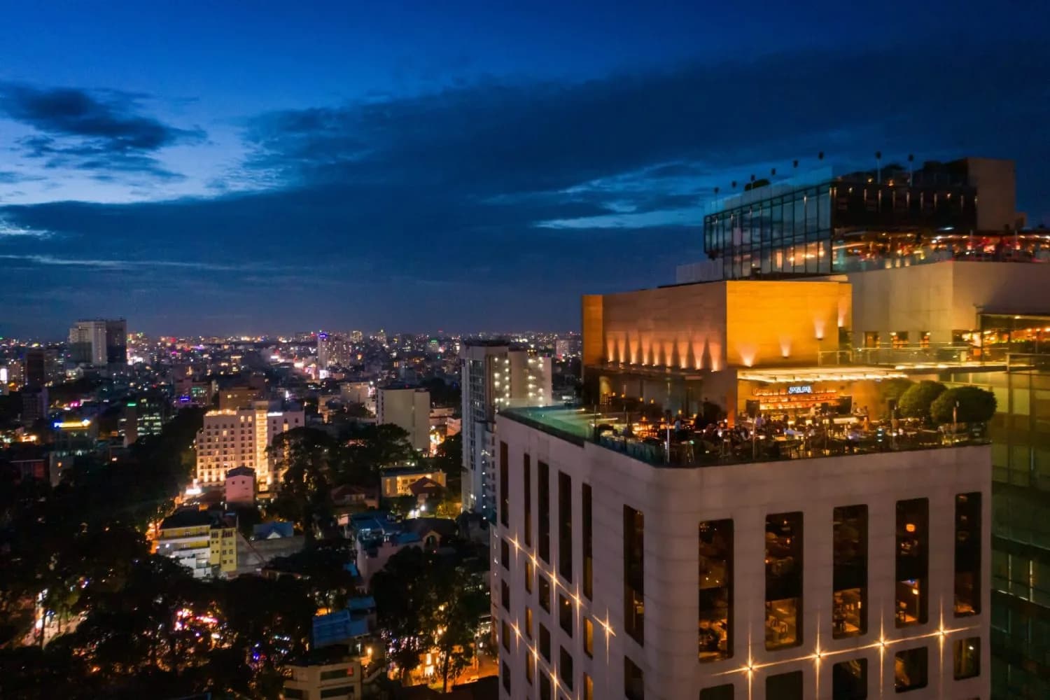 Social Club Saigon (Rooftop Bar, Hôtel des Arts)