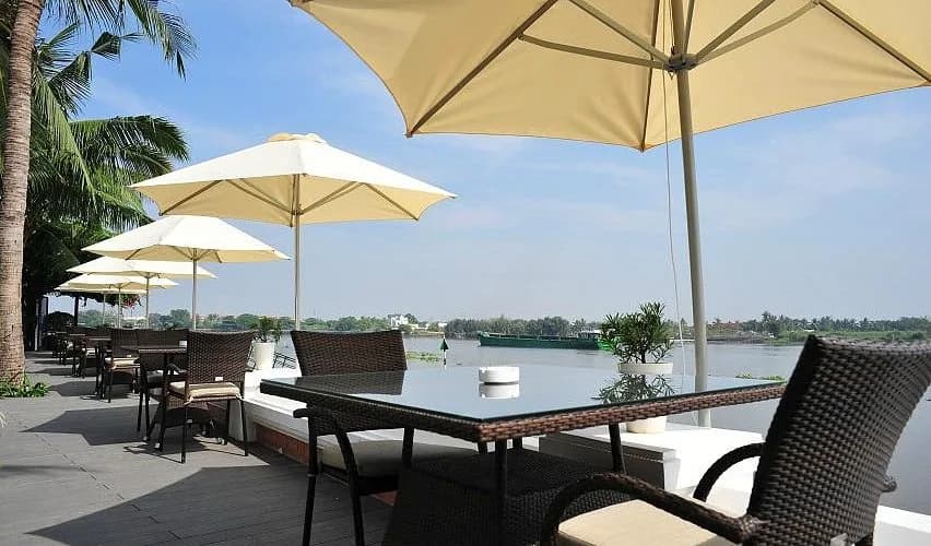 Bistro Song Vie Saigon
