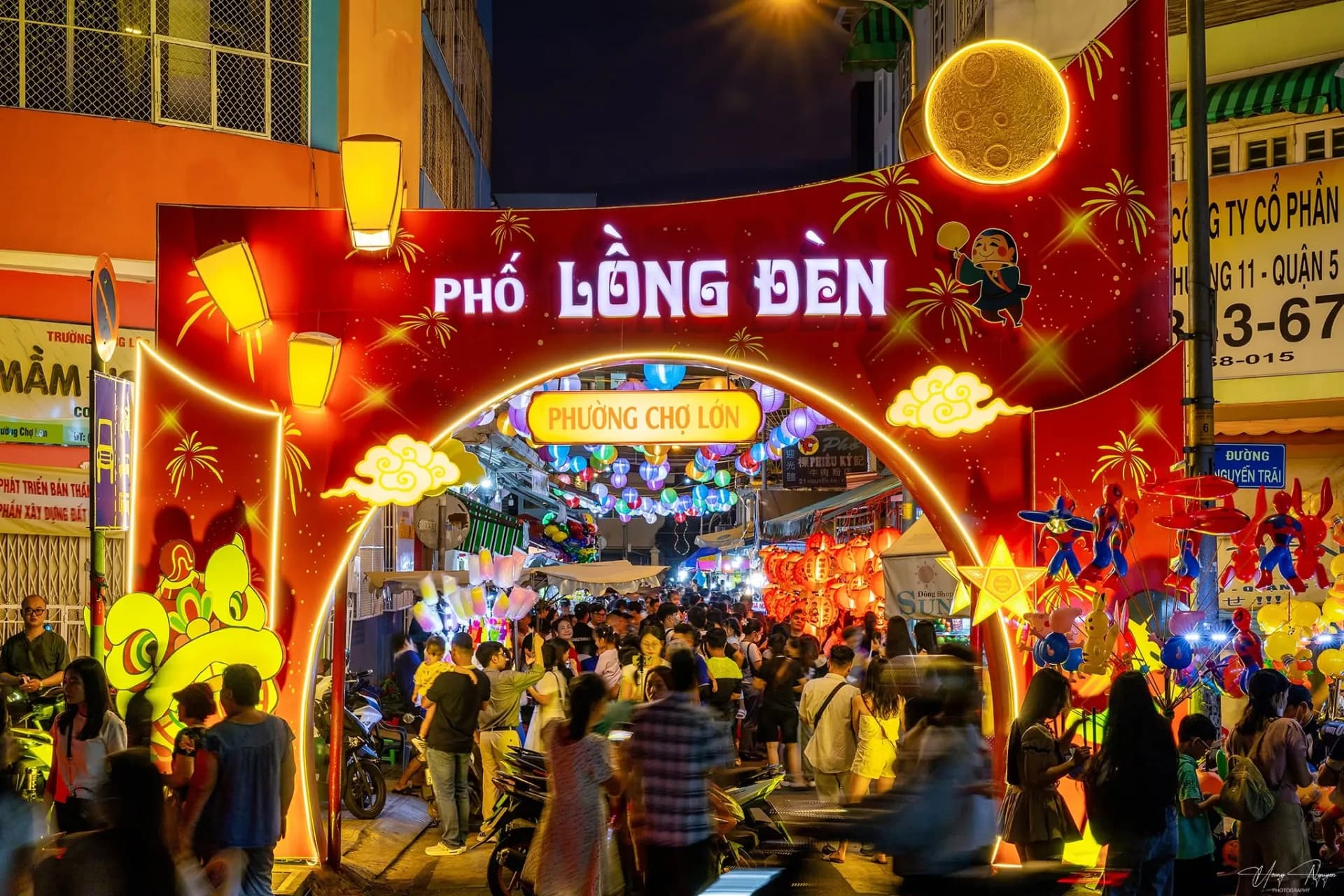Phố lồng đèn Lương Nhữ Học